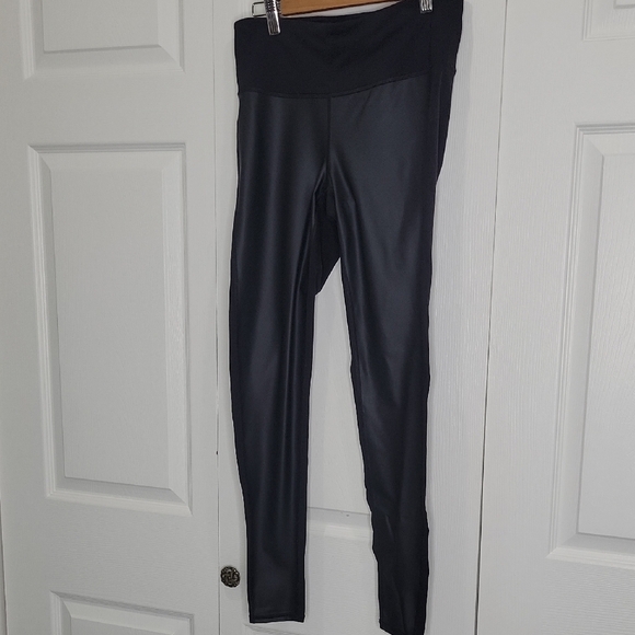 ATHLETA Black High-Waisted Leggings With Faux Leather Front Size Small - Picture 2 of 7
